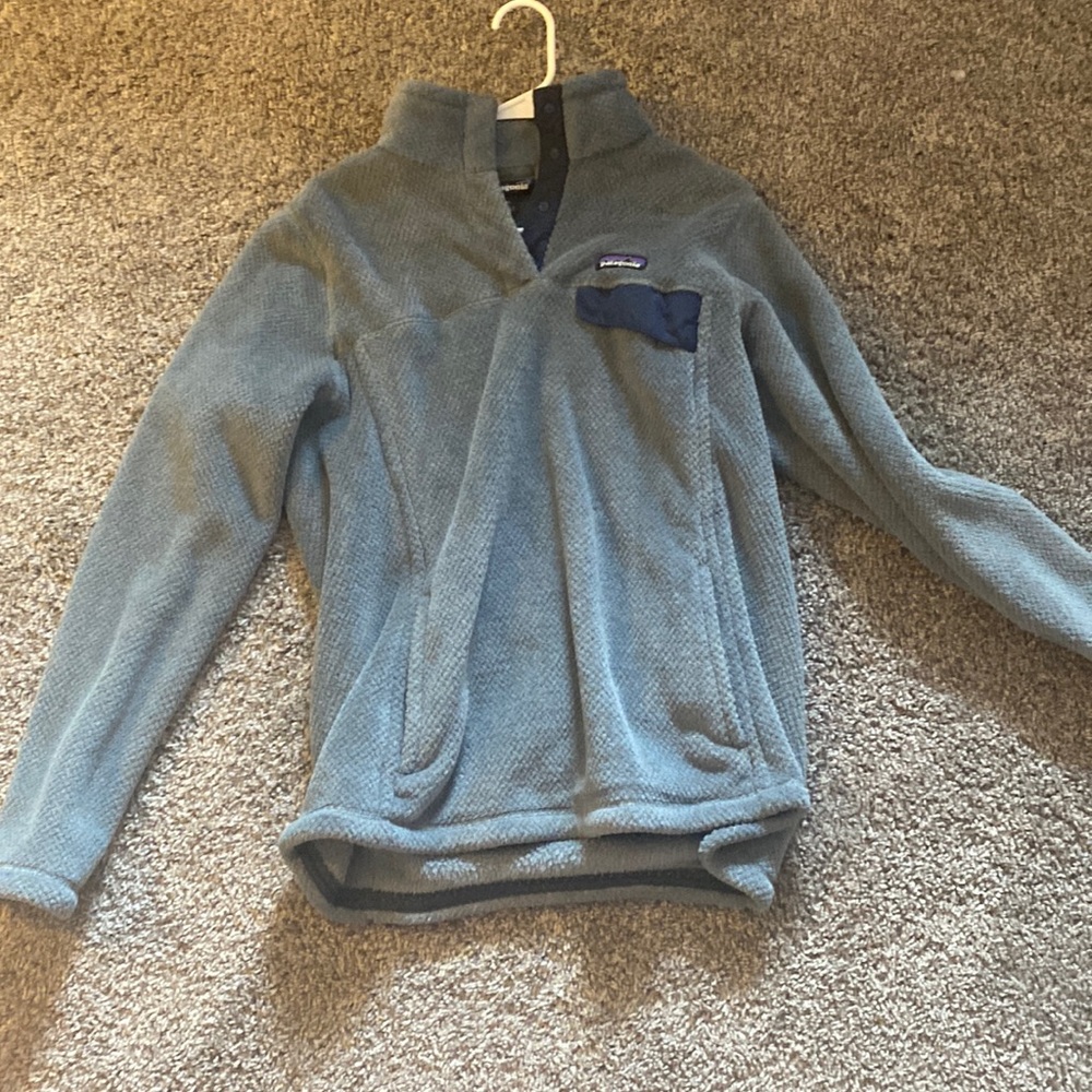 this is light blue Patagonia pullover jacket.